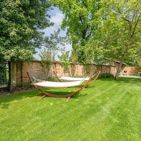 Villa Tenuta Schiavon Barrero 12, Emma Nizza Monferrato