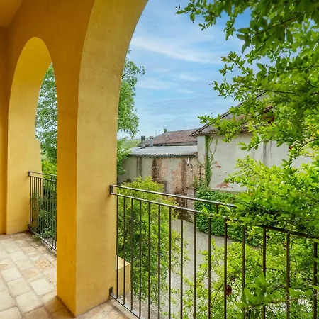 Tenuta Schiavon Barrero 12, Emma Villa Nizza Monferrato